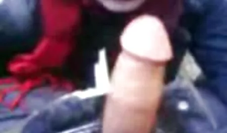 Versaute Big Tit gute deutsche pornoseiten MILF Charlee Chase Fuß gefickt und gekitzelt