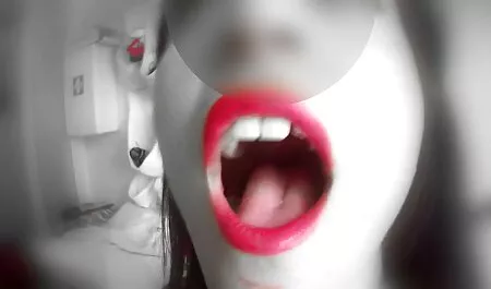 Italienische Milf zum hentai pornoseiten Friseur