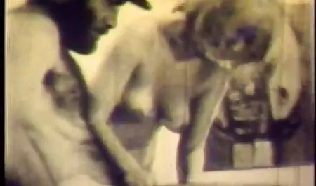 Die schmutzige Elisa Claus mag riesige pornoseiten hd Schwänze