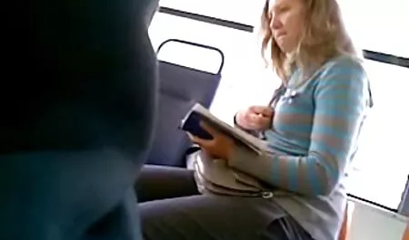 Enge Blondine bekommt ihren porno streaming seiten Arsch gebohrt, nimmt eine heiße Gesichtsbehandlung