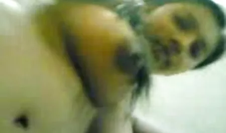 Einer in den Mund und einer in die Muschi ist die richtige Art zu ficken gute pornoseitem